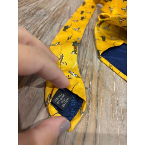 Banana Republic Fly Fishing 100% Silk Tie Made in Italy Gold - Picture 5 of 5